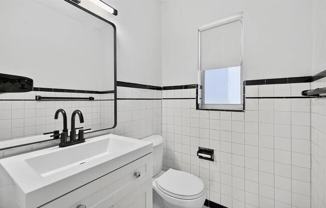 Building Photo - 5517 Gulfport Blvd S