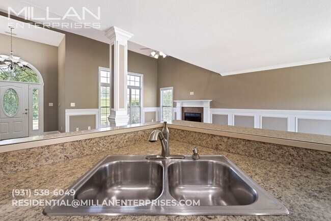Building Photo - Experience the Best of Country Living with...