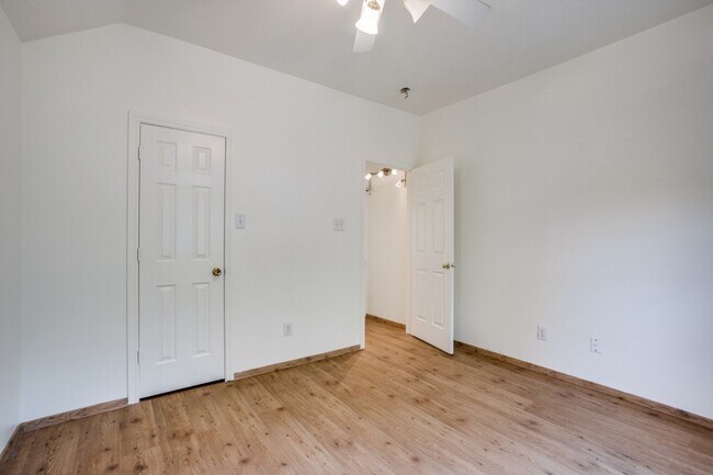 Building Photo - 14830 Buckskin Bridge Ct