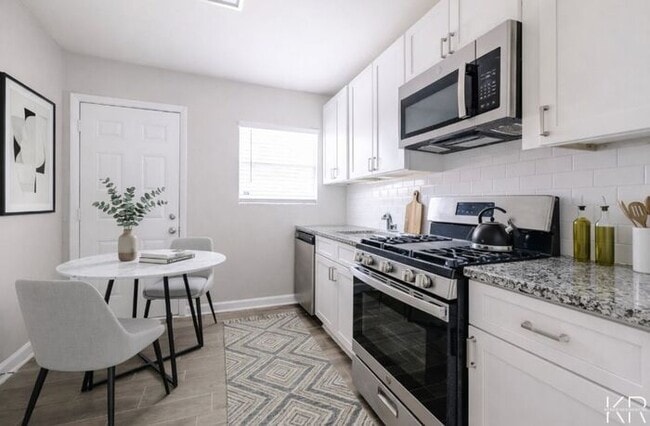 Building Photo - Premium 2 Bedroom Apartment in Atlanta | Second-Floor Home | Select Units $150 OFF + First Month ...