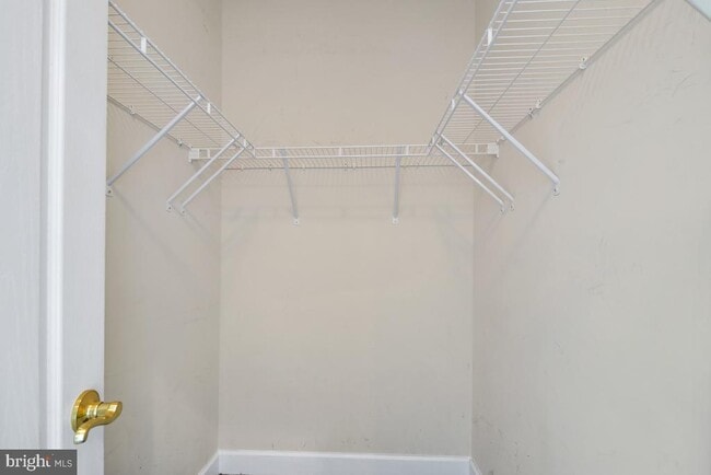 Building Photo - 505 Jurgensen Pl