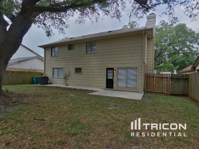 Building Photo - 5511 Fairview Forest Dr