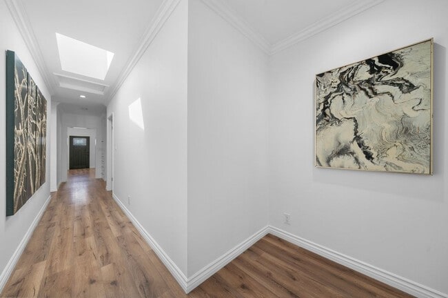Building Photo - 136 N Hamel Dr