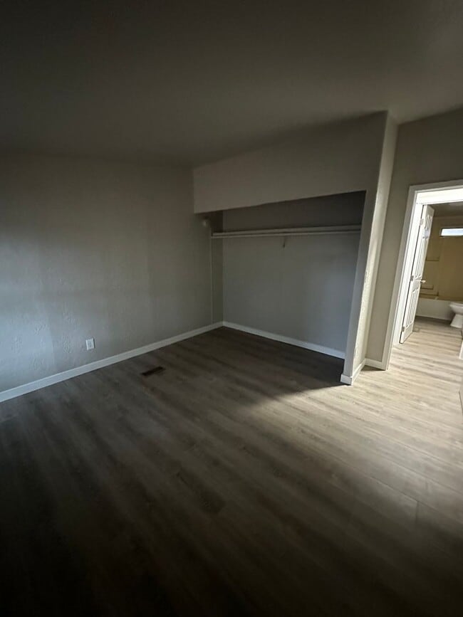 Building Photo - 3-bedroom 2 bath House