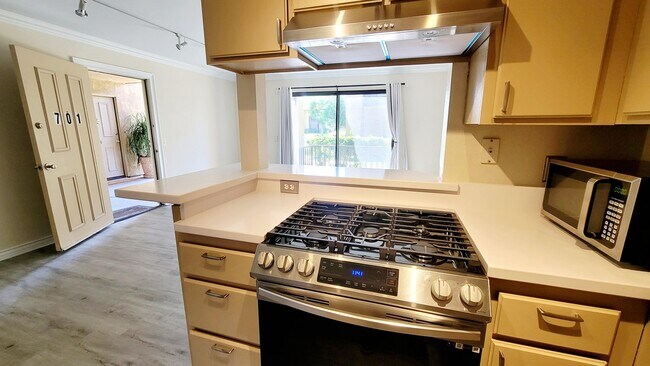 Building Photo - 31200 Landau Blvd