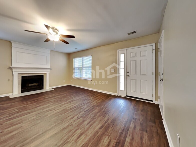 Building Photo - 9128 Fieldstone Ter