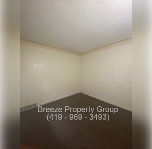 Building Photo - 319 N Detroit Ave