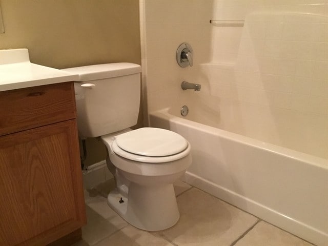 Building Photo - 1667 Vista Lake Cir