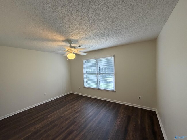 Building Photo - 8147 Oldfield Rd SW