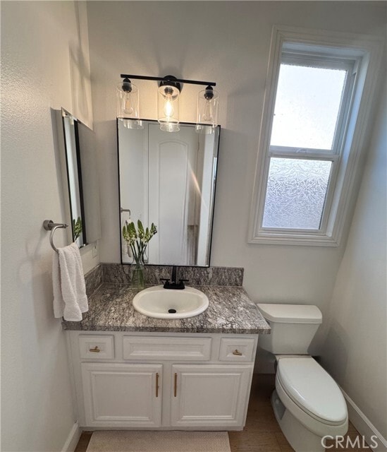 Building Photo - 2553 Santa Ana Ave