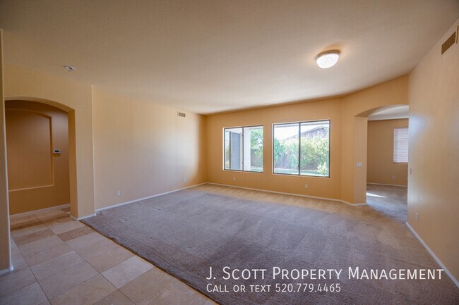 Building Photo - 18462 W Western Star Blvd
