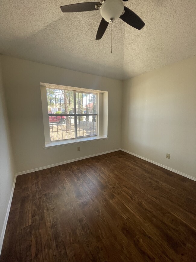 Building Photo - 12040 Sal Rasura Ct