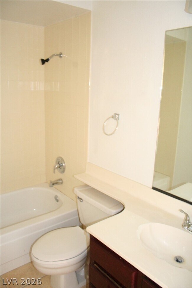 Building Photo - 2894 Lilac Ct