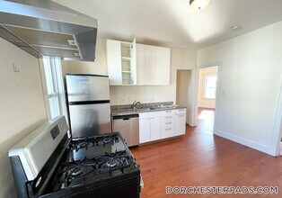 Building Photo - 19 Eastman St