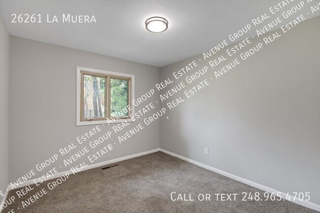 Building Photo - 26261 La Muera St