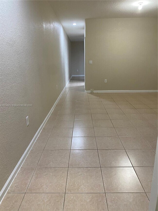 Building Photo - 8395 SW 29th St