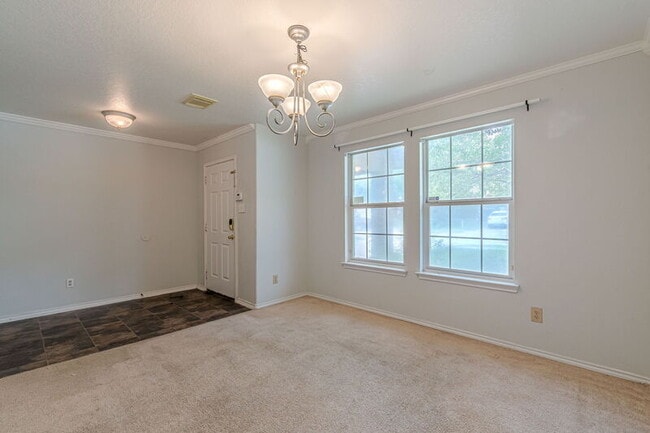 Building Photo - 164 Springtree Hollow