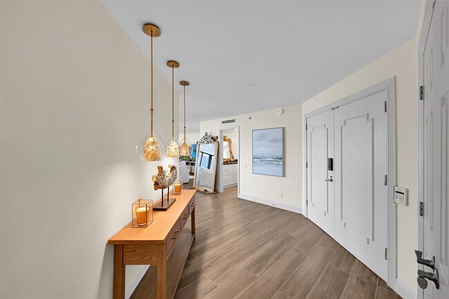 Building Photo - 19667 Turnberry Way