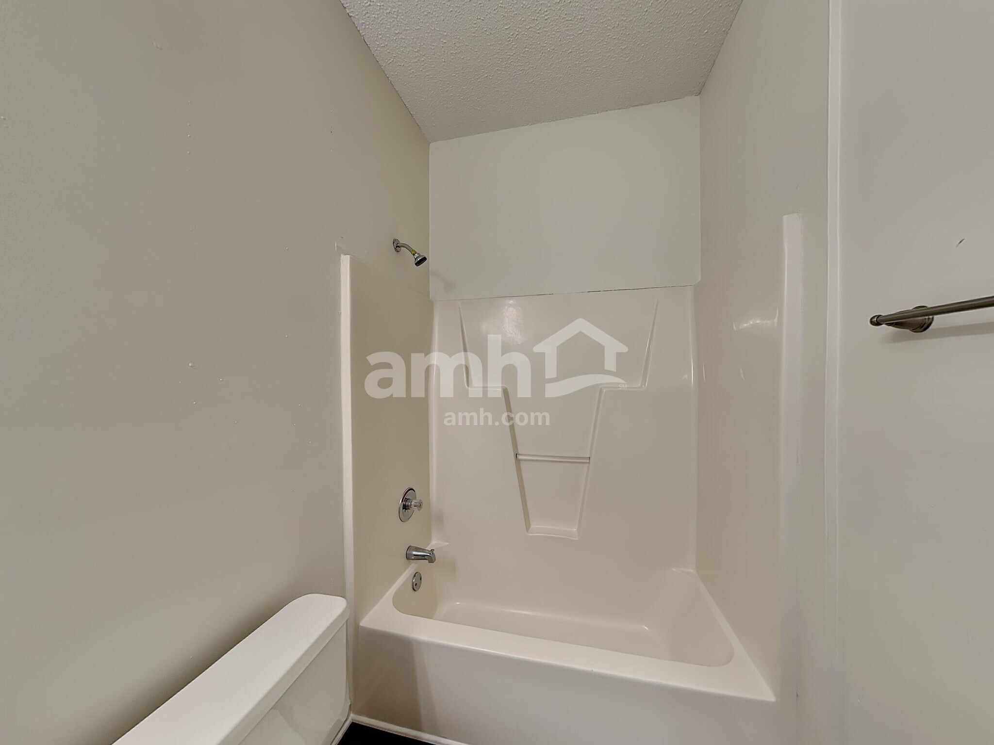 Building Photo - 6604 Conifer Cir