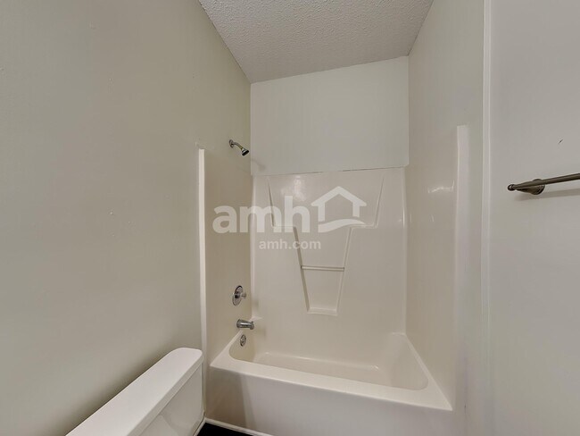 Building Photo - 6604 Conifer Cir