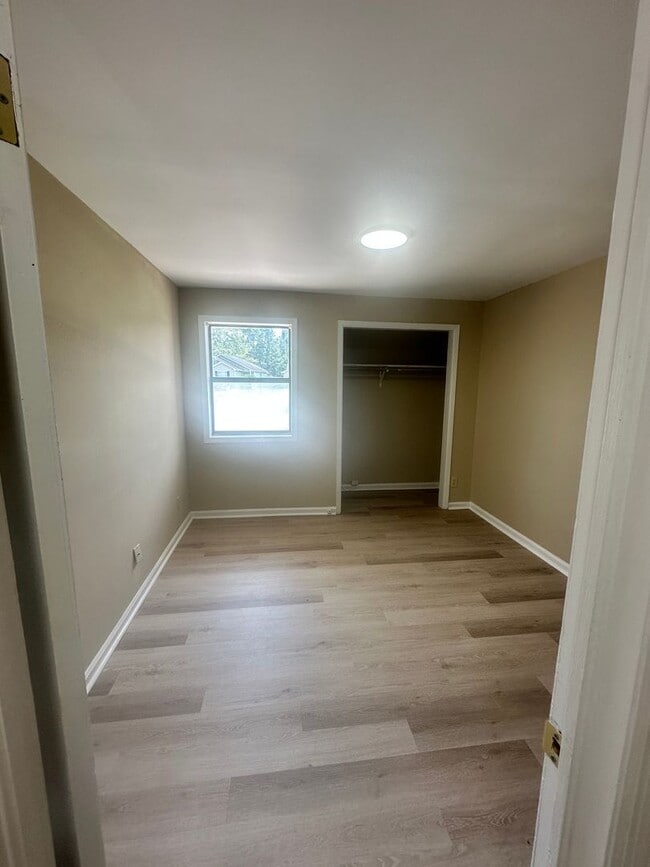 Building Photo - 2 Bedroom/2 Bath Townhome in Valdosta