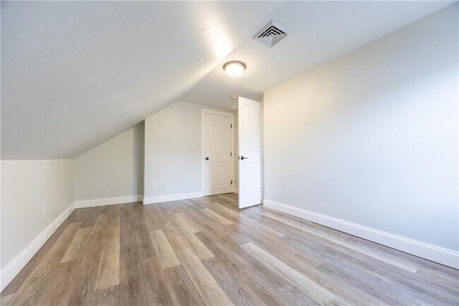 Building Photo - 214 Silver Spring St