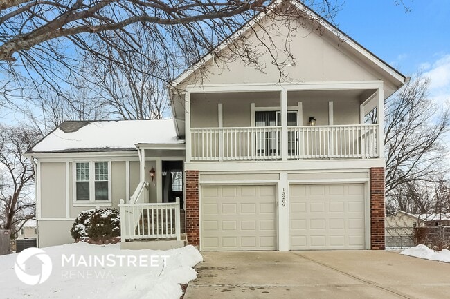 Building Photo - 15209 S Seminole Dr