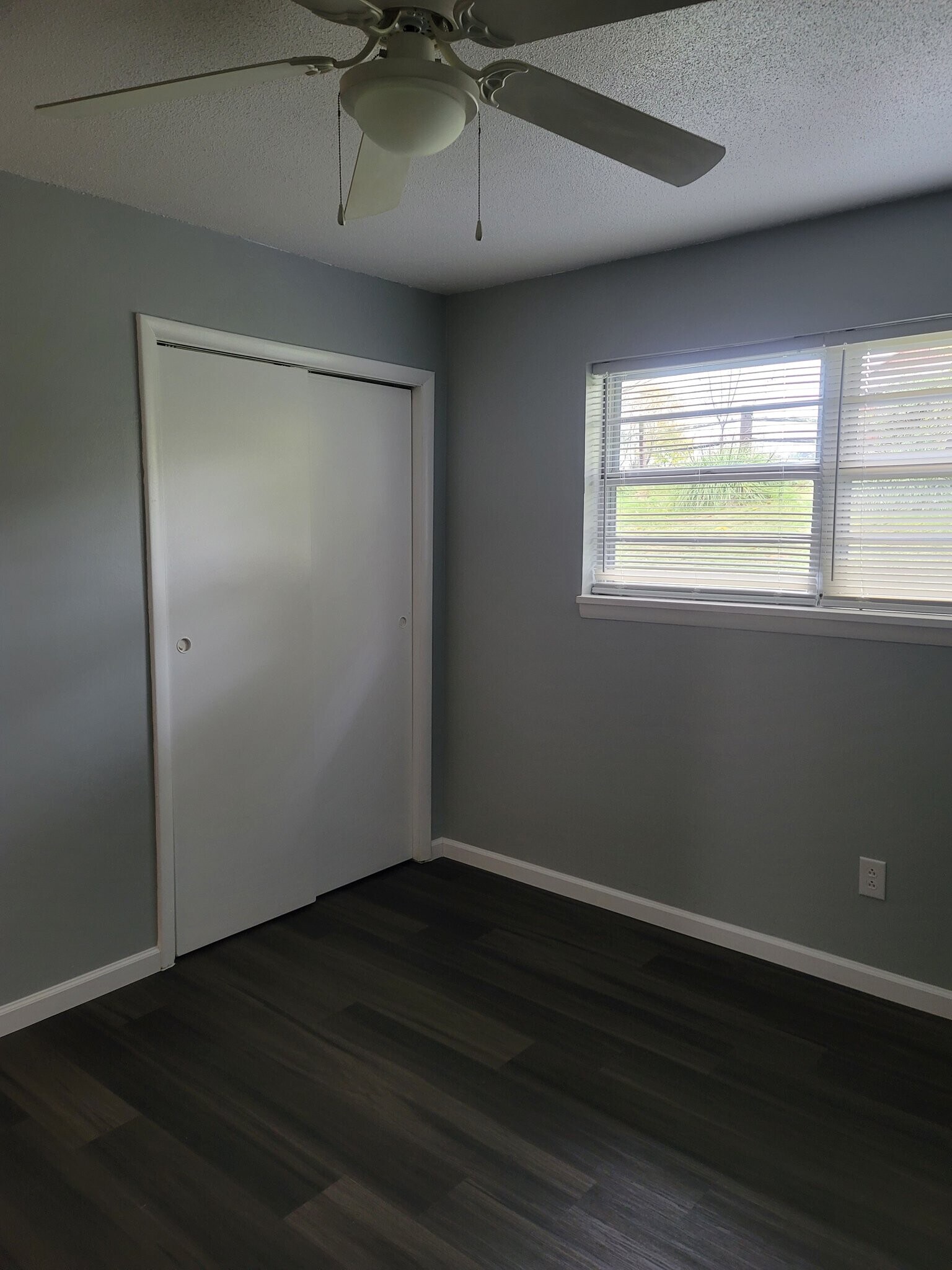 Building Photo - 248 Leach Cir