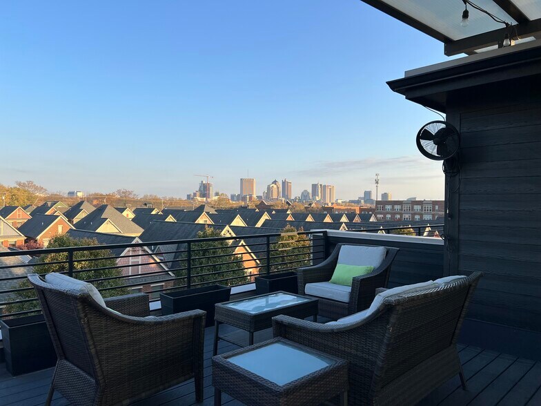 Building Photo - 1053 Harrison Park Pl