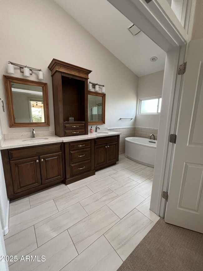 Building Photo - 24220 S Sunbrook Dr