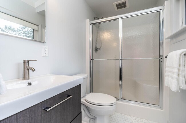 Building Photo - 1134 Baker Ln