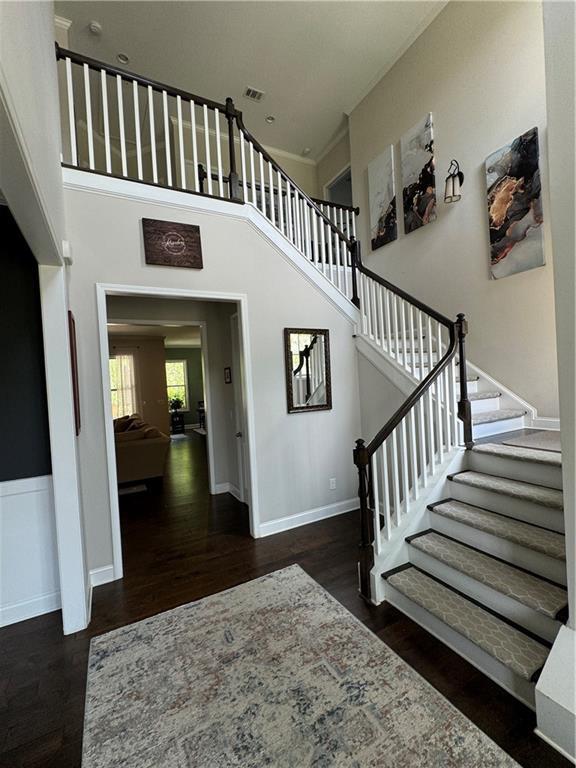 Building Photo - 512 Edgewater Dr