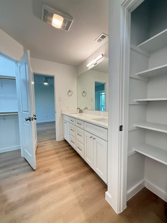 Building Photo - 13339 Water Oak Ln
