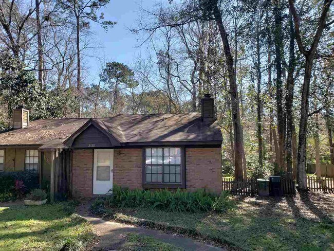 Primary Photo - 2129 Victory Garden Ln