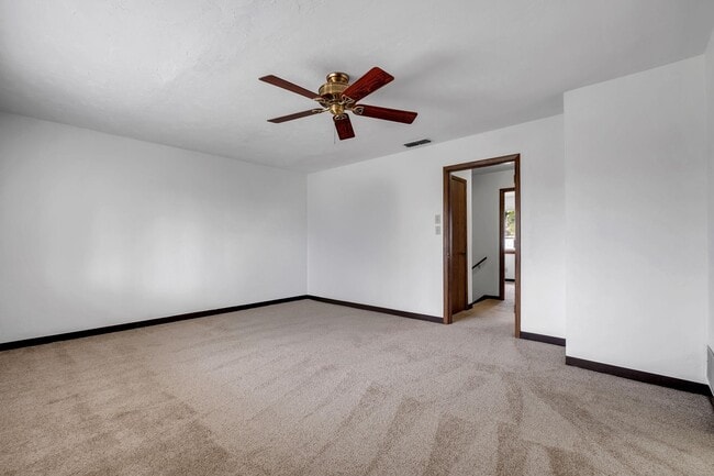 Building Photo - 3128 Blairstone Ct