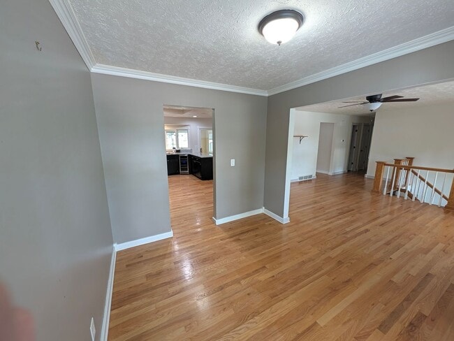 Building Photo - 808 Leprechaun Ln