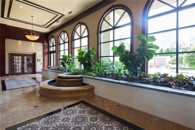 Building Photo - 3334 Peachtree Rd NE