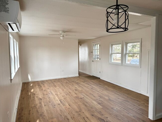 Building Photo - 12 Hayes St