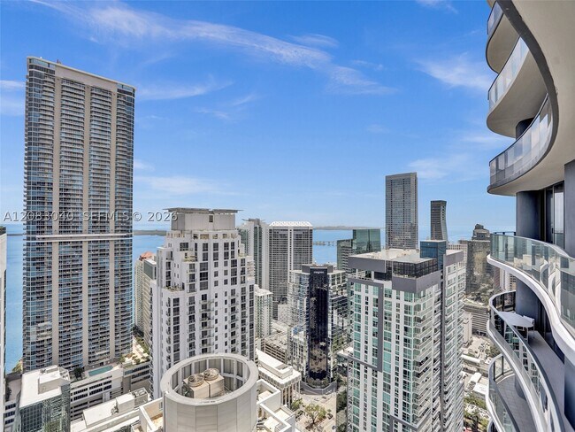 Building Photo - 1000 Brickell Ave