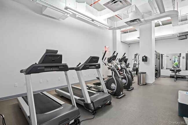 Building Photo - 23 W 116th St