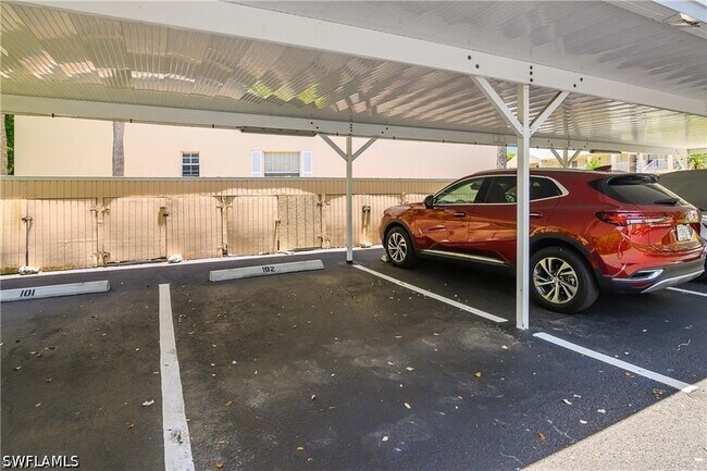 Building Photo - 773 Wiggins Lake Dr