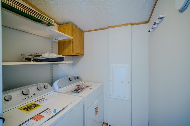 Building Photo - 2174 Clover Hill Rd