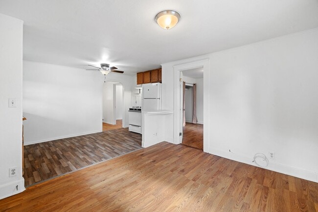 Building Photo - Great 2 bedroom 1 Bathroom ADU in the hear...