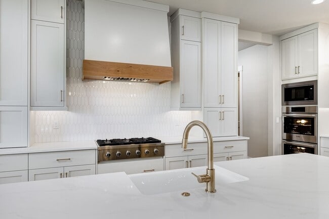 Building Photo - 4 Bed | 4 Bath | 3,591 Sq. Ft. | 1 Acre | RV Garage | Brand-New Luxury Home