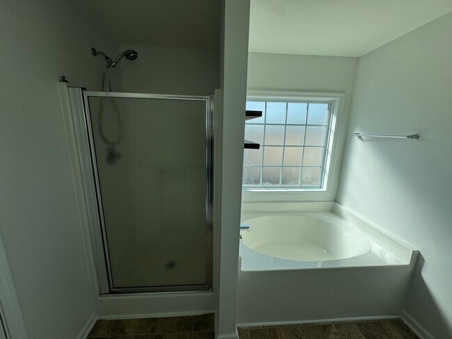 Building Photo - 127 Emanuel Creek Drive
