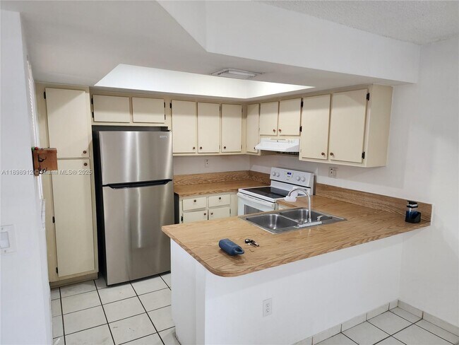 Building Photo - 10879 NW 7th St