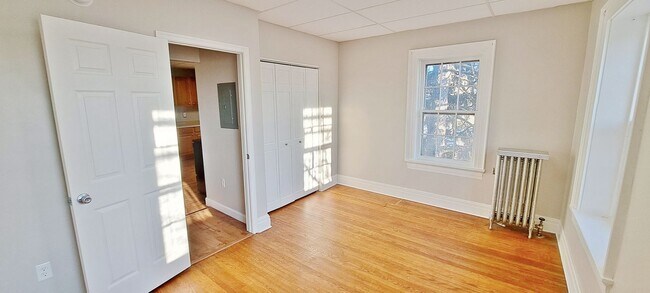 Building Photo - 514 Broadway