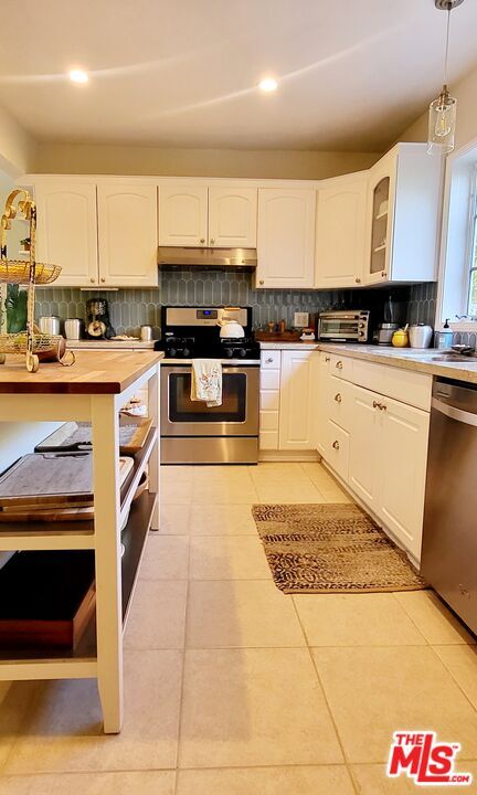 Building Photo - 4733 San Feliciano Dr
