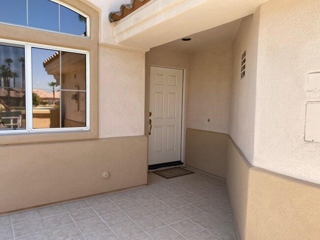 Building Photo - 37624 Breeze Way