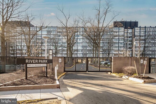 Building Photo - 1311 Delaware Ave SW